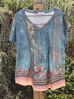 Women's Teal Floral Pintuck Short Sleeve Top